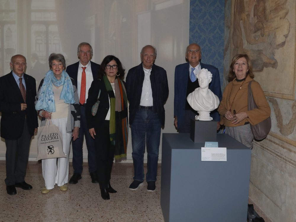 Ecco chi è il mecenate che ha donato i suoi cimeli ai Musei Byron e del Risorgimento: Geoffrey Bond in visita ai Musei