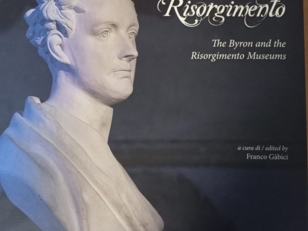 E’ dedicato ai Musei Byron e del Risorgimento il libro strenna della Fondazione Cassa di Risparmio per il Natale 2025